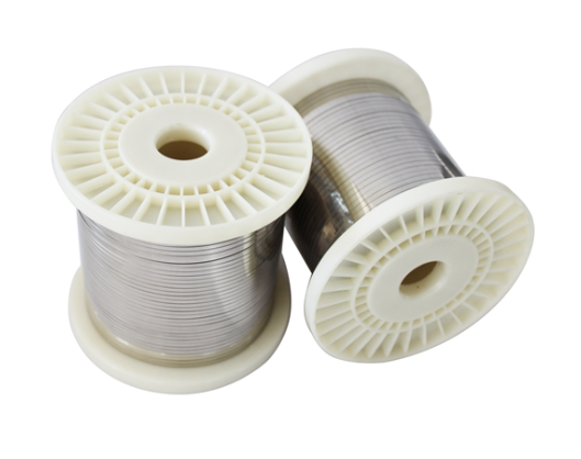 高铬铁 具有优良的成型性能 伸长率≥25% 密度 7.2-7.7g/Cm3 粪铁带丝 0